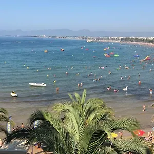 https://apartment-vista-mar.top-hotels-tarragona.com
